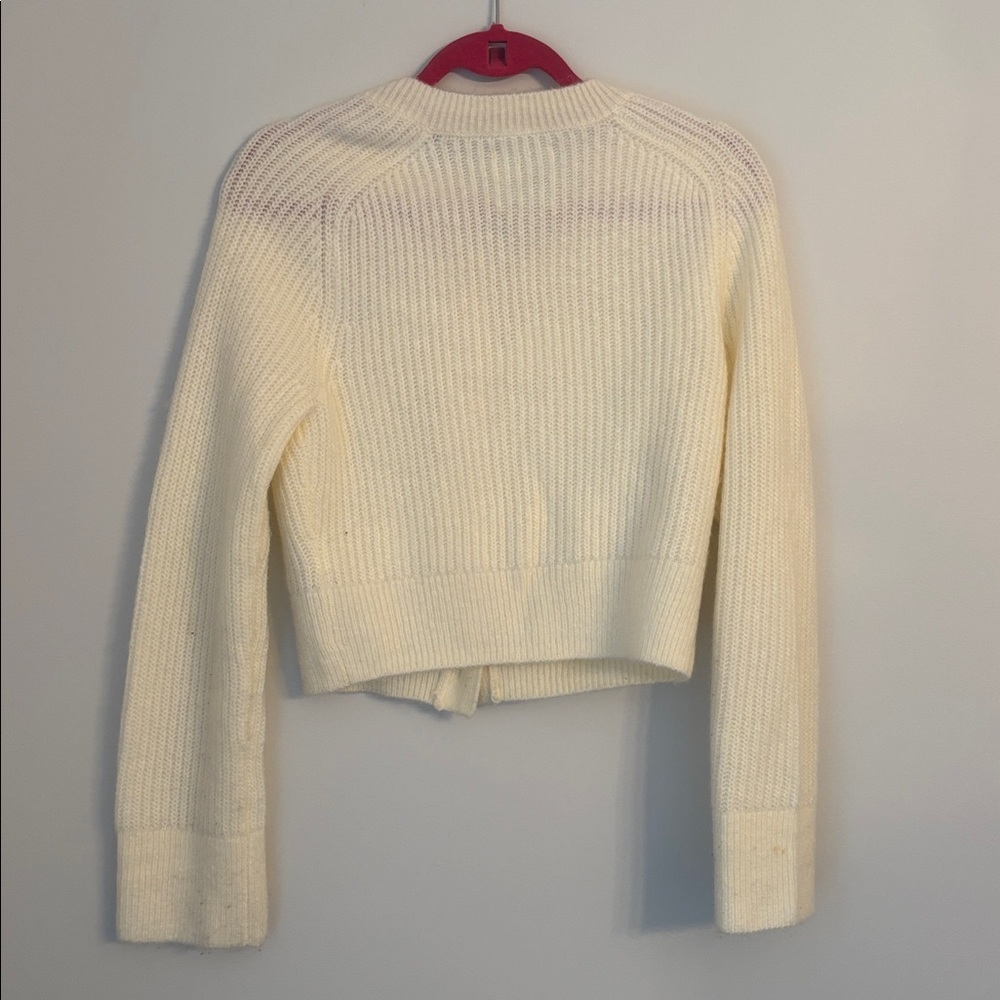 Abercrombie & Fitch Cream Ribbed Knit Pearl Button Cardigan Size Small - Picture 5 of 5